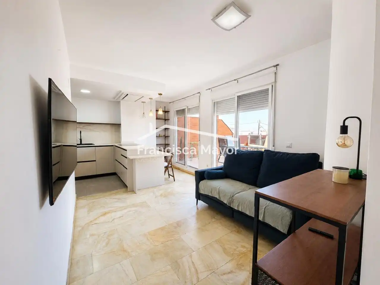 Sala d'estar de Dúplex en venda en Valencia amb Aire condicionat, Terrassa i Moblat