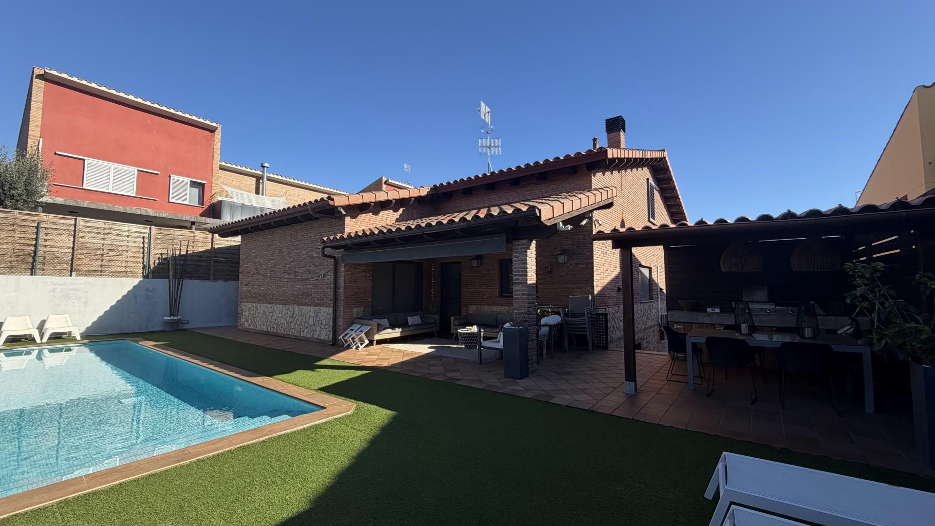 Piscina de Casa o xalet en venda en Santa Maria de Palautordera amb Calefacció i Terrassa
