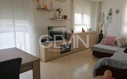 Living room of Flat for sale in Santa Perpètua de Mogoda  with Air Conditioner and Balcony