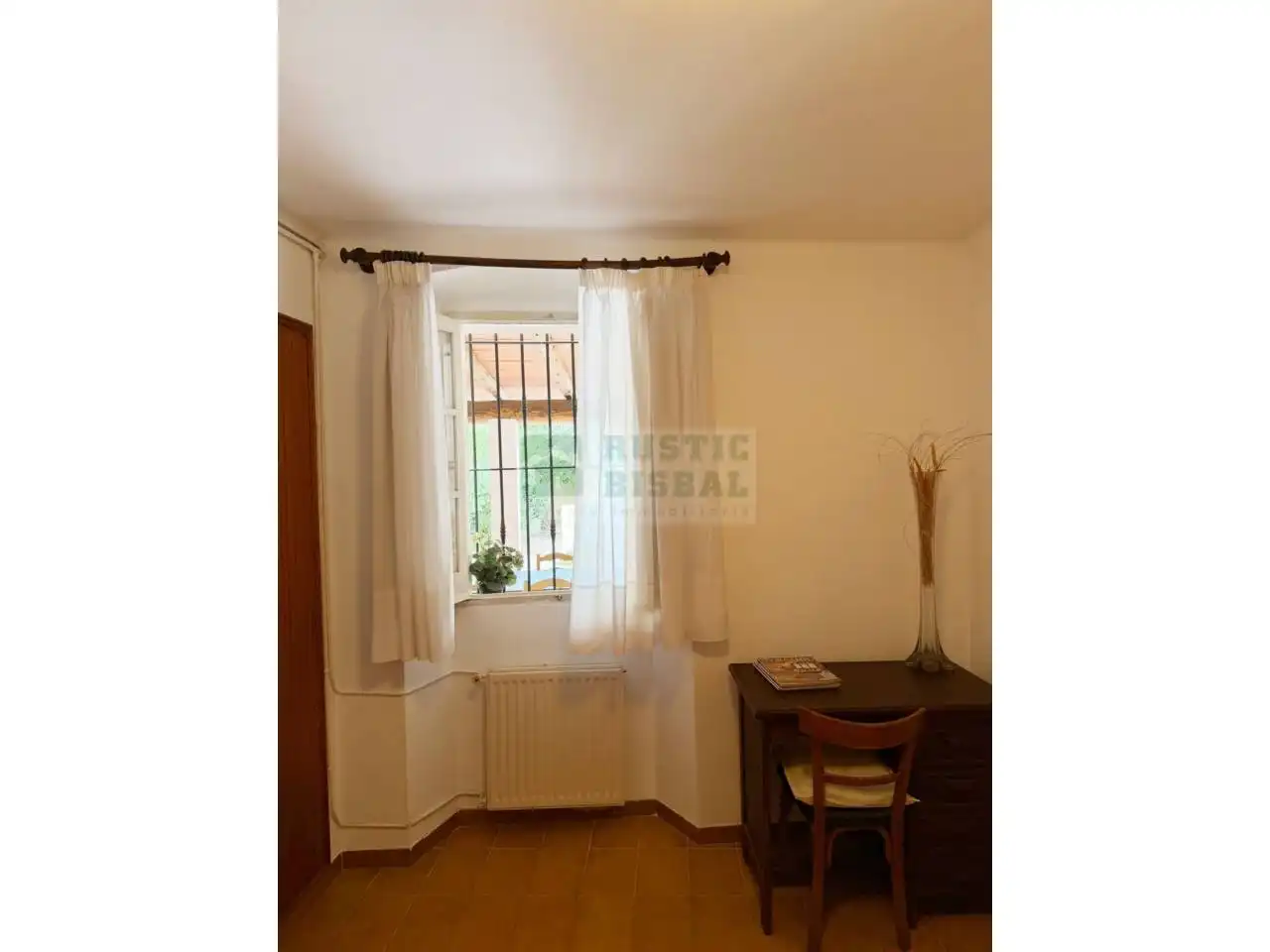 Schlafzimmer von Country house zur Miete in Sant Joan de Mollet mit Heizung