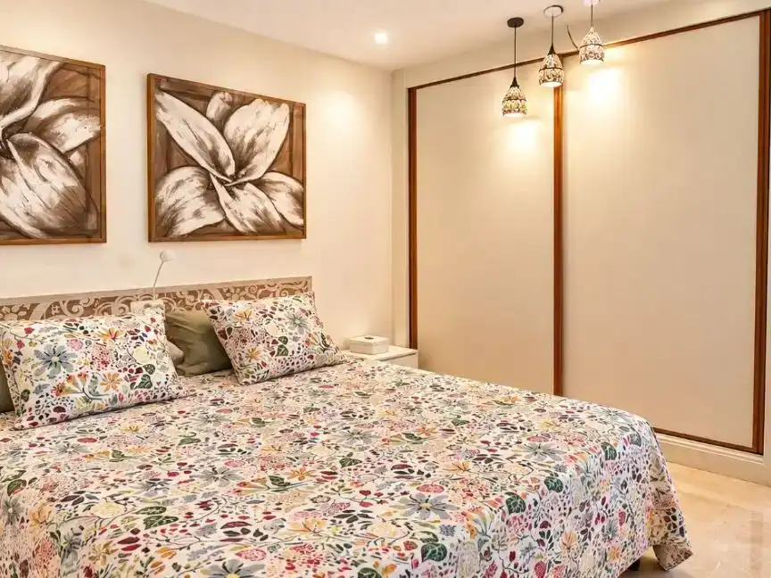 Habitación de Piso en venta en Estepona con Aire acondicionado, Piscina y Balcón