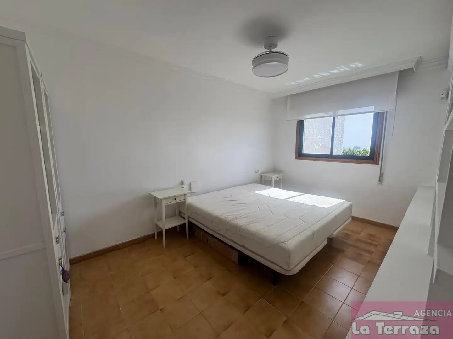 Bedroom of Flat for rent in Estepona  with Community pool