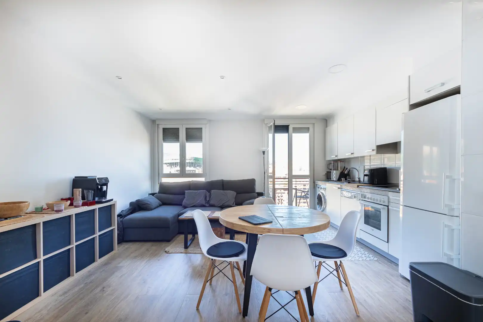 Sala de estar de Piso en venta en Bilbao  con Calefacción, Trastero y Amueblado