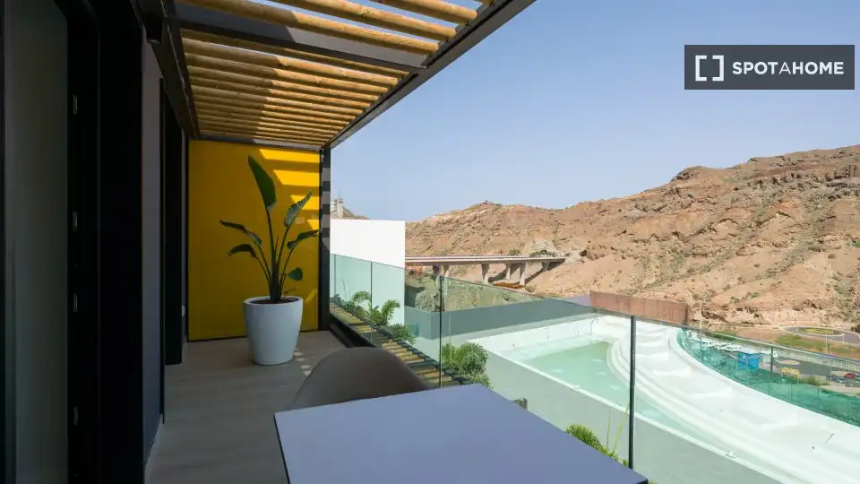 Terrasse von Wohnungen zur untervermieten in Mogán mit Klimaanlage, Heizung und Terrasse