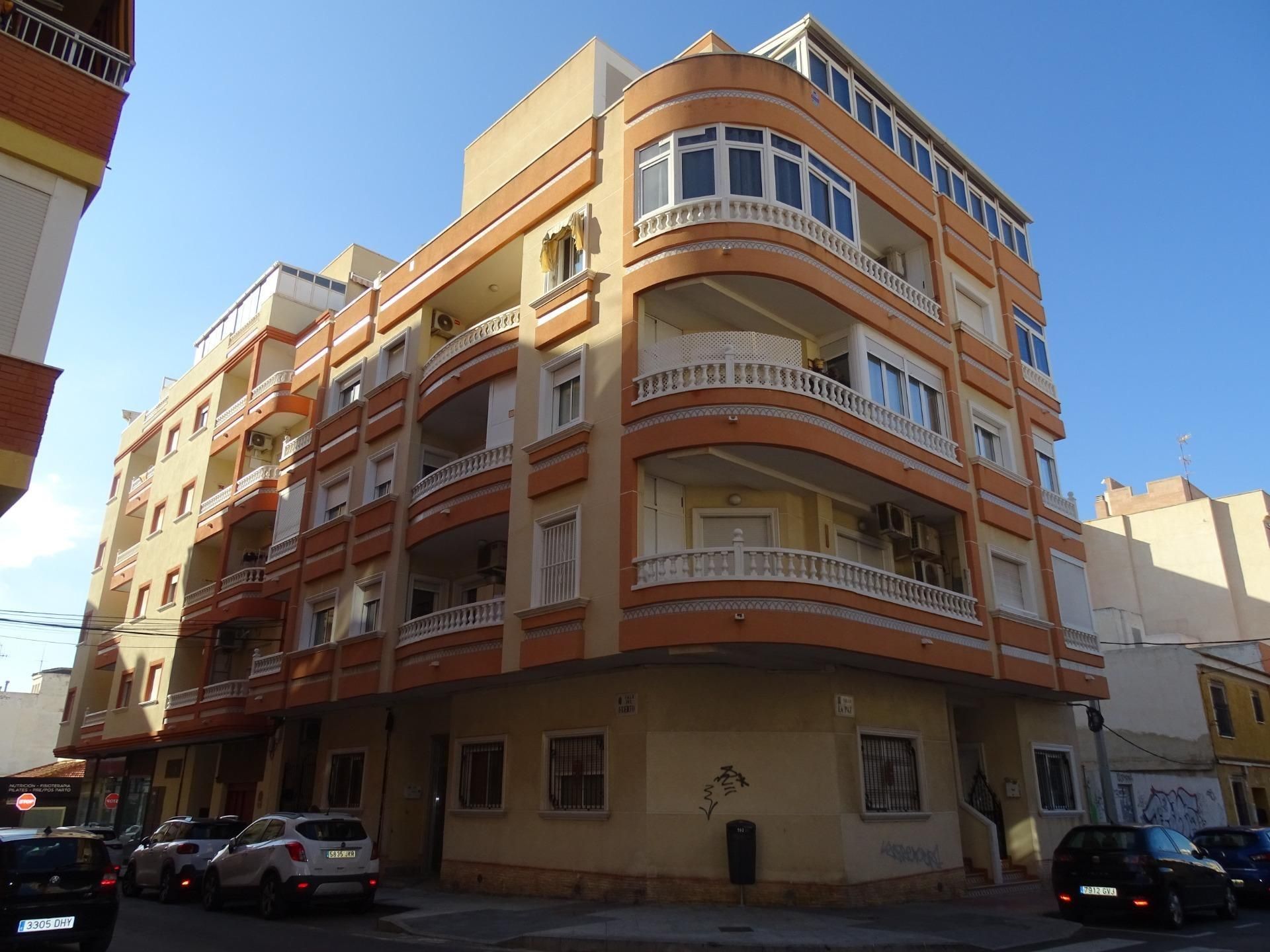 Exterior view of Attic to rent in Torrevieja  with Air Conditioner, Heating and Terrace
