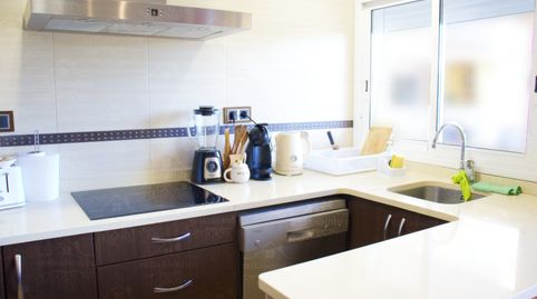 Piso reformado con terraza, piscina y licencia turística – Exclusivo para inversores, image 3