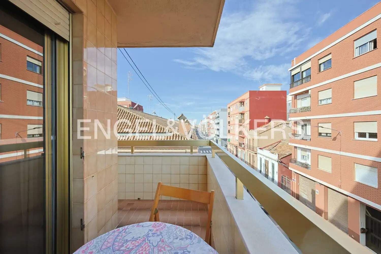 Außenansicht von Wohnung zur Miete in Valencia mit Klimaanlage, Heizung und Möbliert