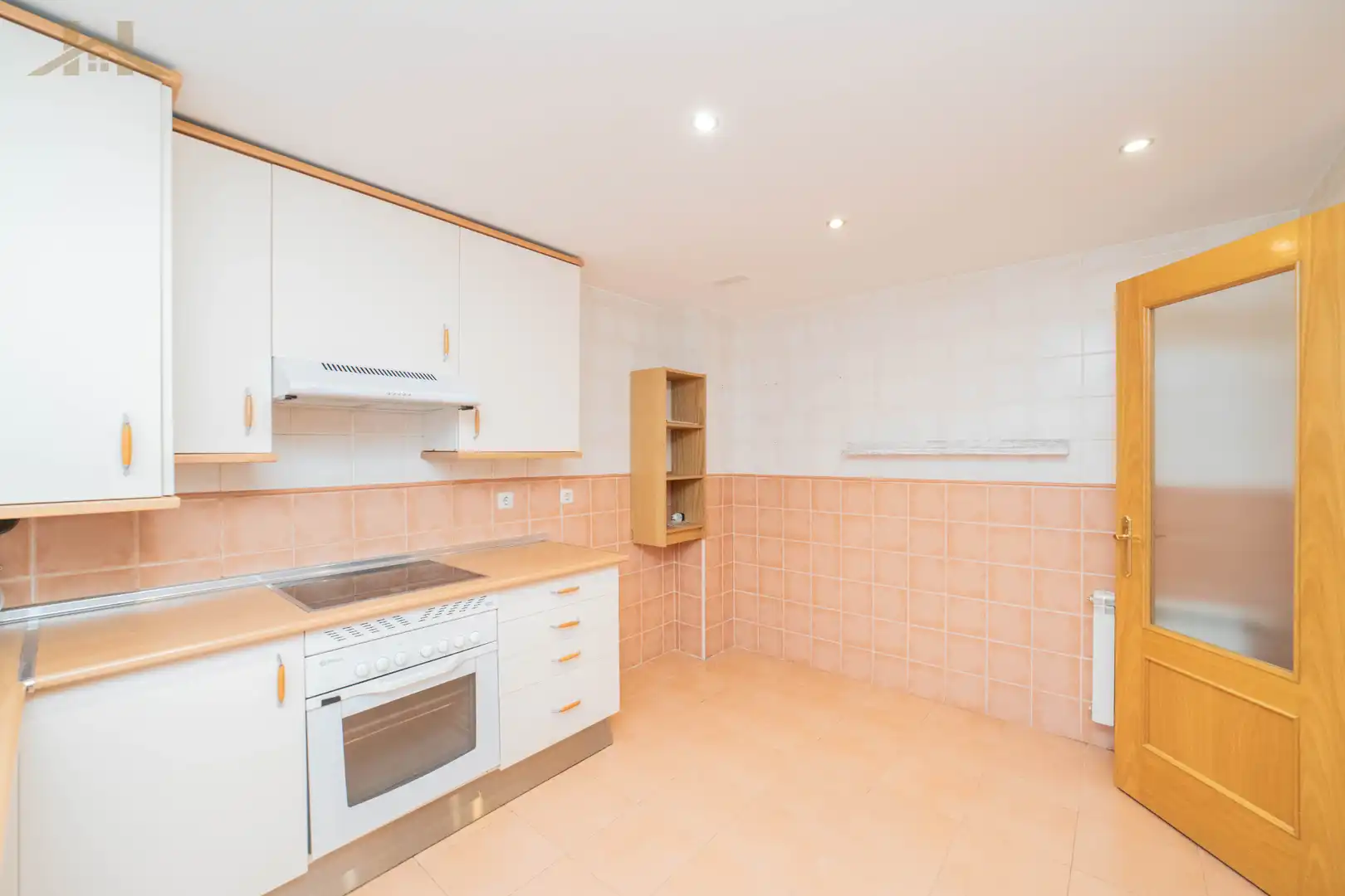 Cocina de Casa o chalet en venta en Arroyomolinos (Madrid) con Calefacción, Jardín privado y Parquet