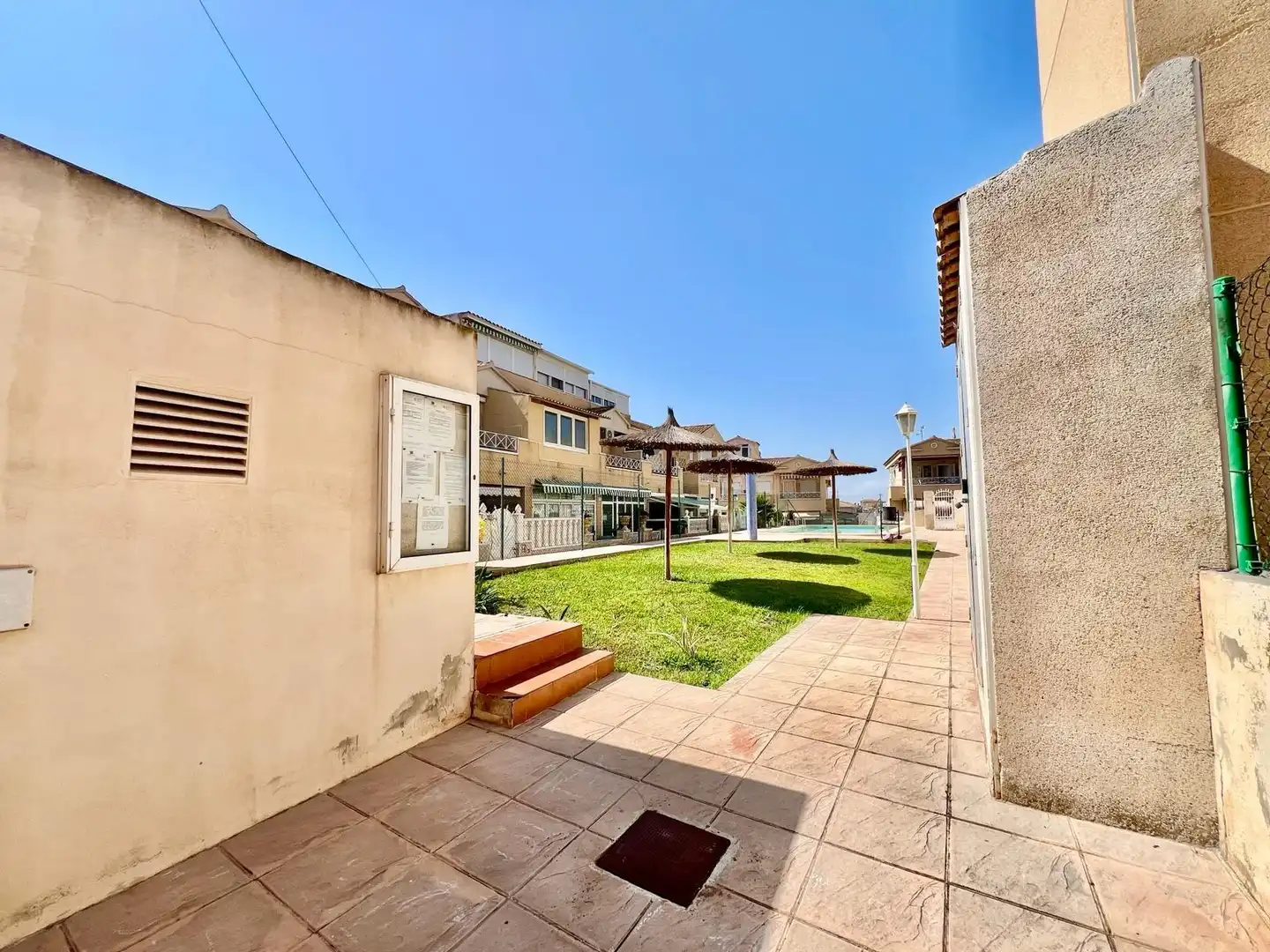 Vista exterior de Casa o chalet en venta en Torrevieja con Jardín privado, Terraza y Trastero