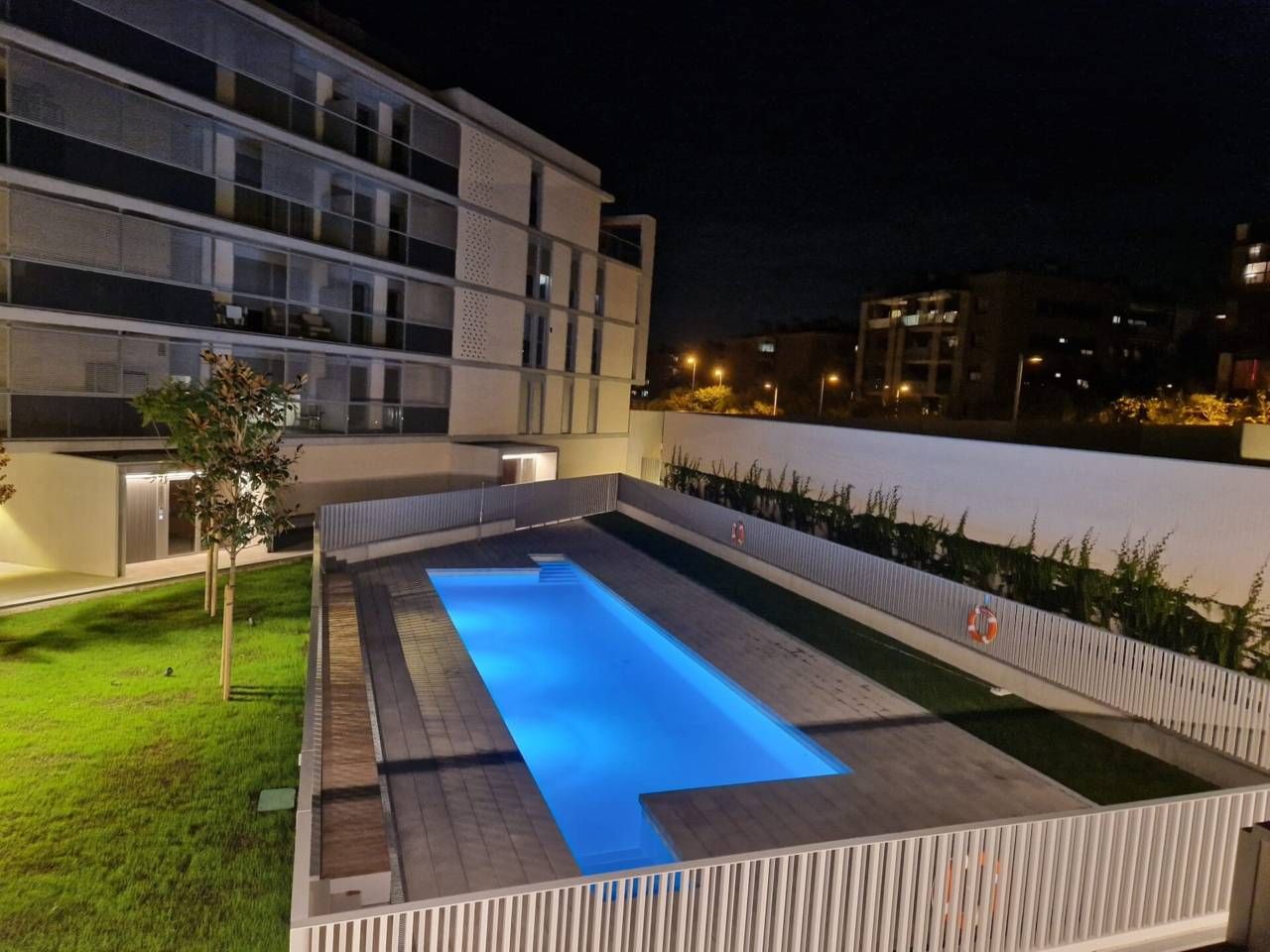 Swimming pool of Flat to rent in Sant Cugat del Vallès  with Air Conditioner, Heating and Parquet flooring
