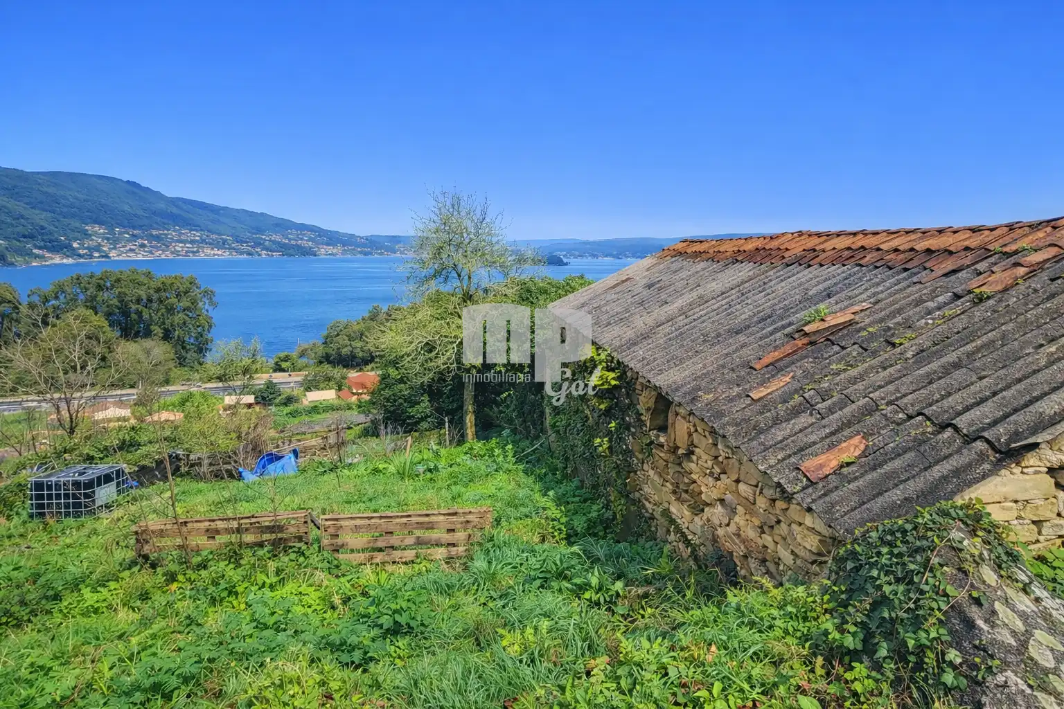 Finca rústica en venda en Redondela