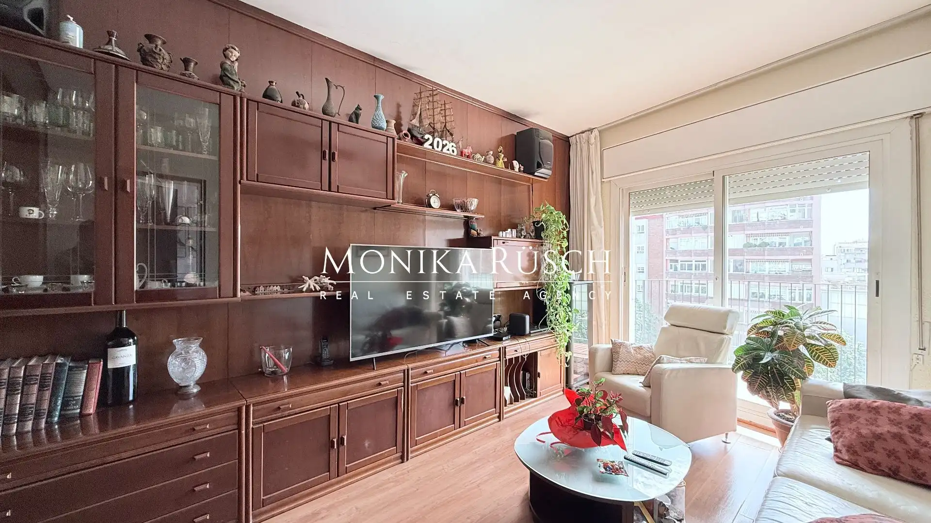 Wohnzimmer von Wohnung zum Verkauf in Barcelona mit Klimaanlage, Heizung und Terrasse