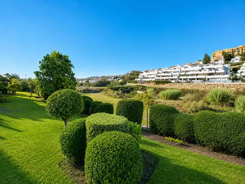 Exterior view of Flat for sale in Estepona  with Air Conditioner, Heating and Private garden