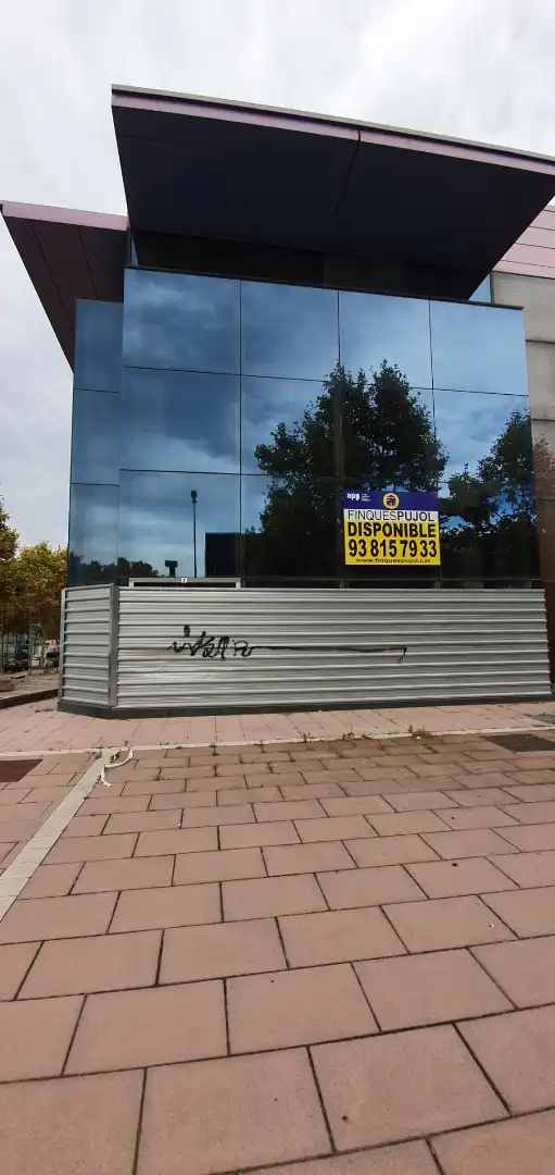 Fabrikhallen zum Verkauf in Vilanova i la Geltrú