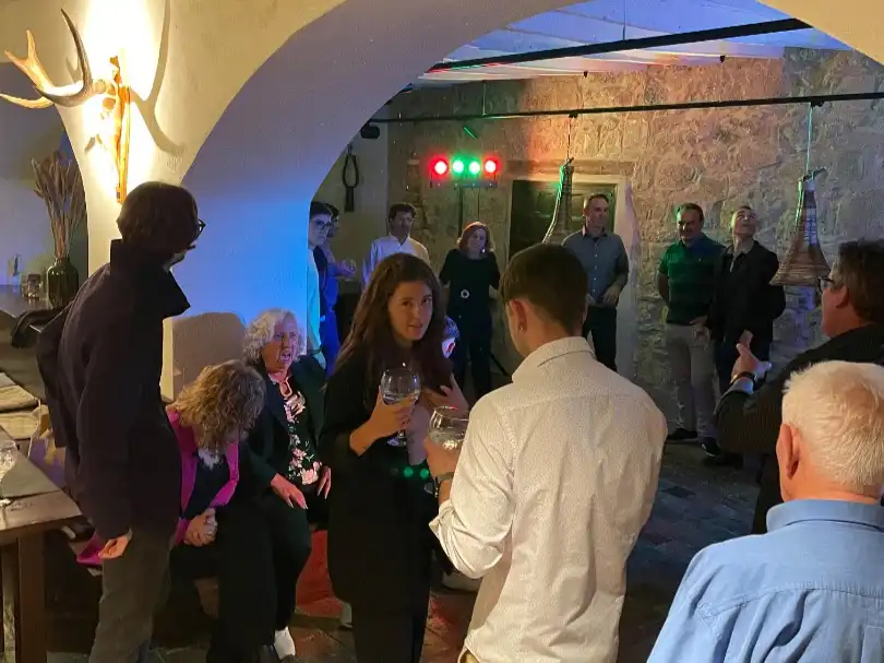 Vista exterior de Local en traspas en Orís amb Calefacció, Terrassa i Moblat