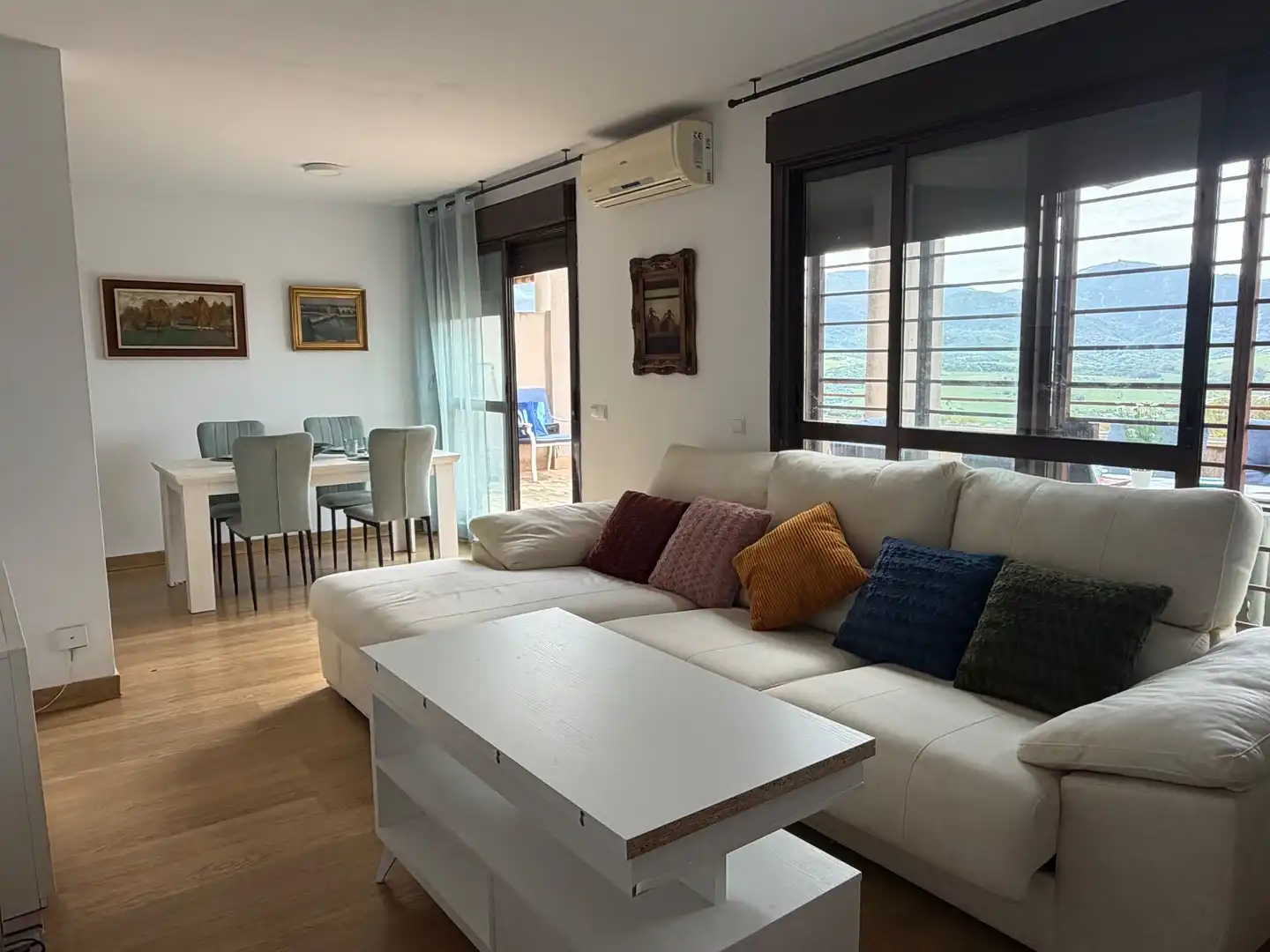 Sala de estar de Ático en venta en Algeciras con Aire acondicionado y Terraza