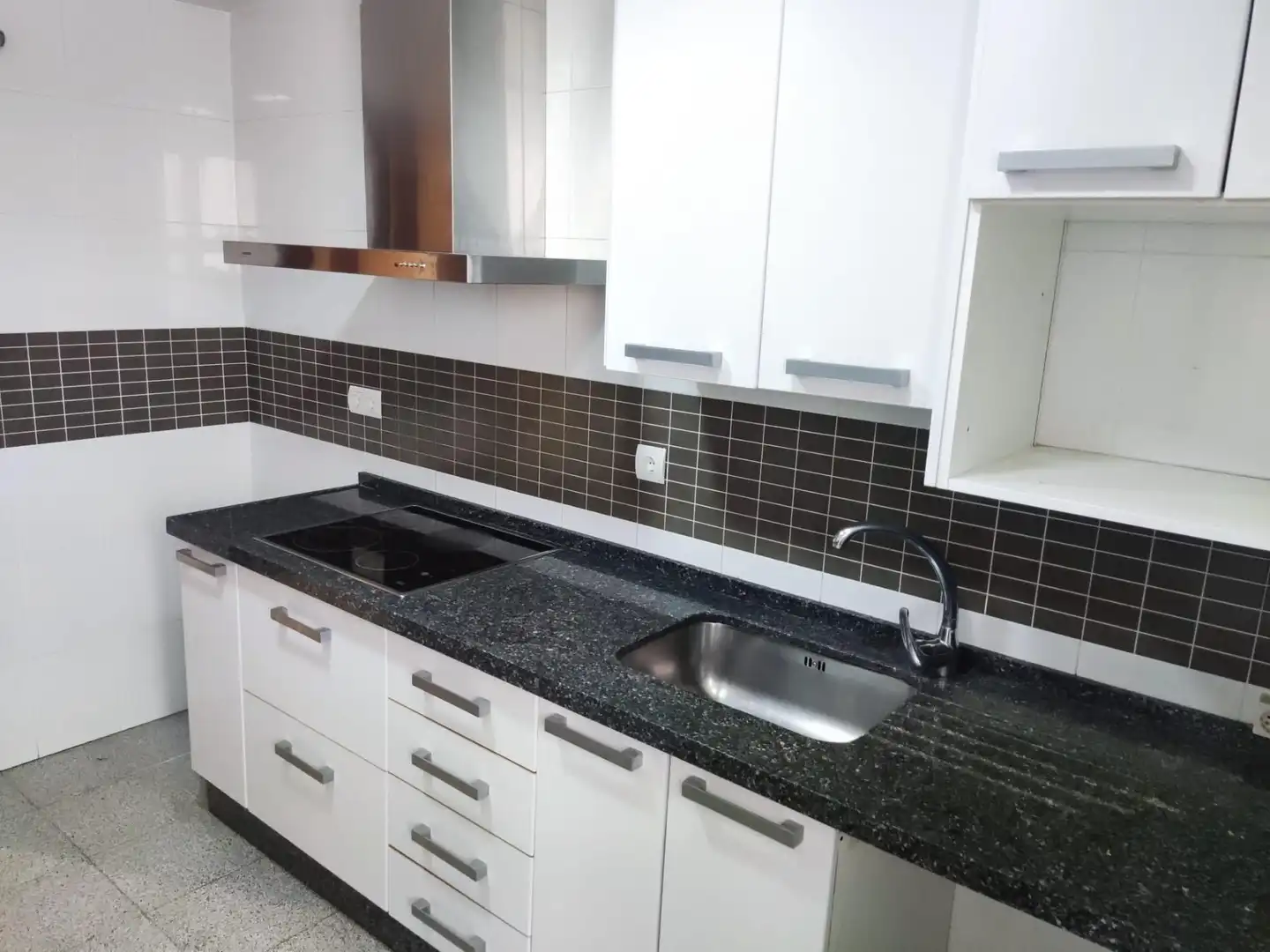 Kitchen of Flat for rent in Córdoba  with Air Conditioner, Heating and Community pool