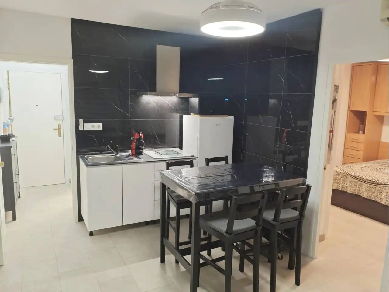Cocina de Apartamento de alquiler en Cubelles con Aire acondicionado, Terraza y Trastero