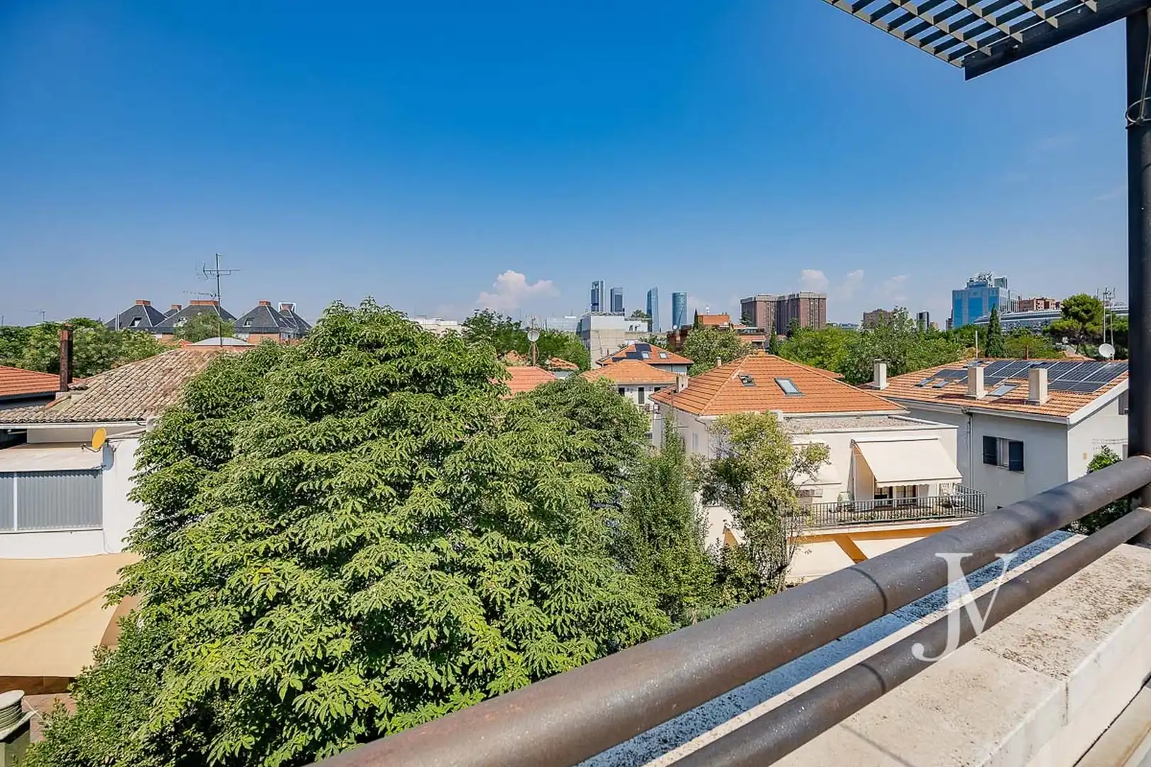 Terraza de Casa o chalet en venta en Madrid con Aire acondicionado, Calefacción y Jardín privado