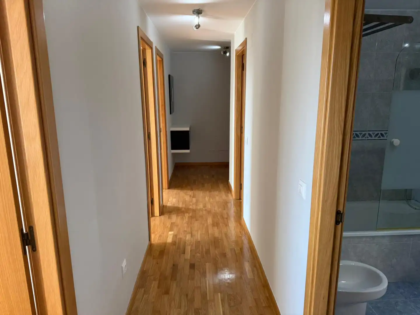 Piso en venta en Avilés con Calefacción, Parquet y Trastero