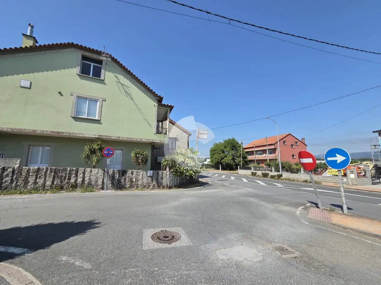 Exterior view of Commercial properties for sale in Pontecesures, Pontevedra