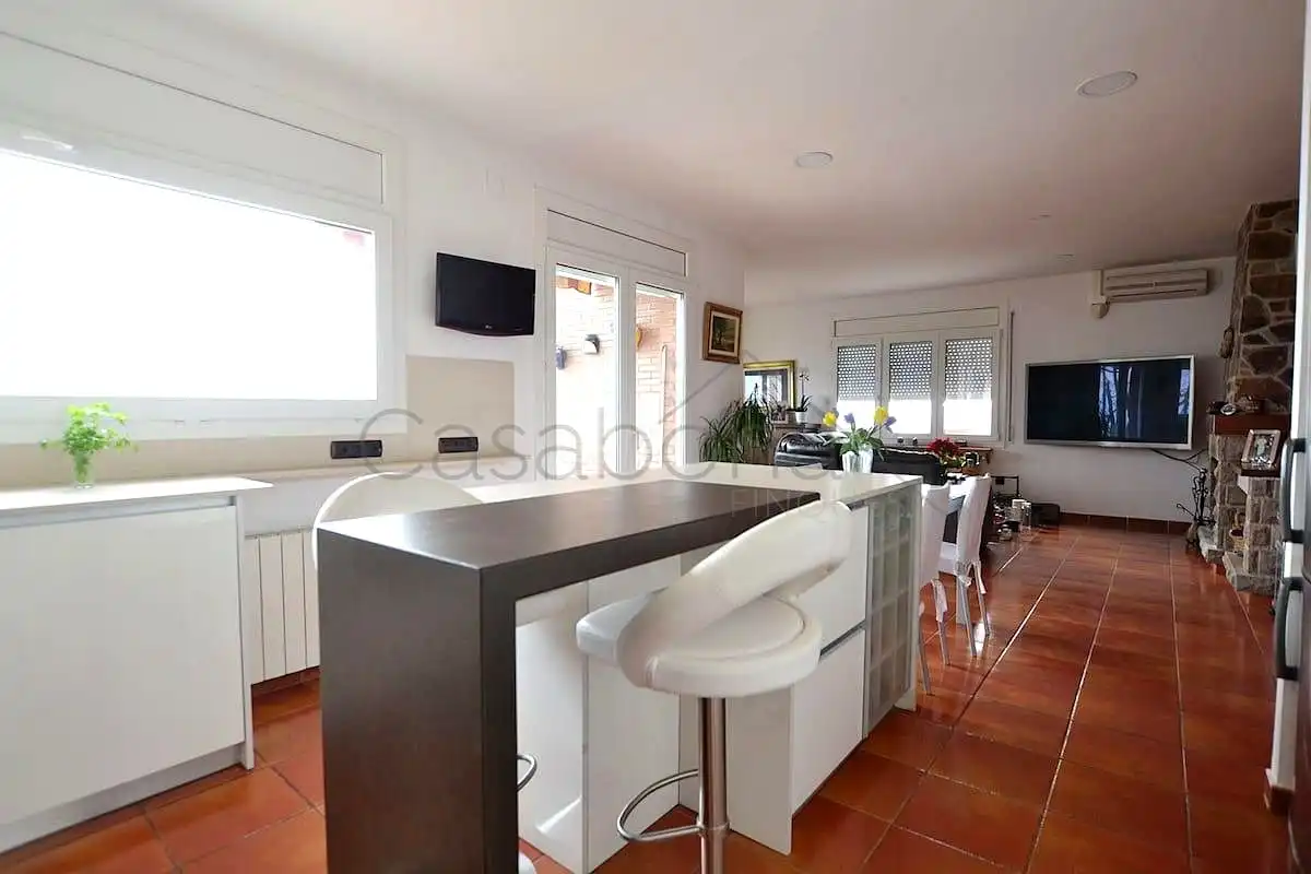 Cocina de Casa o chalet en venta en Olost con Jardín privado, Terraza y Piscina