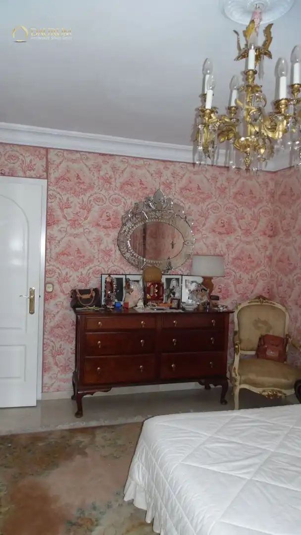 Bedroom of Flat for sale in Sevilla  with Air Conditioner, Heating and Terrace
