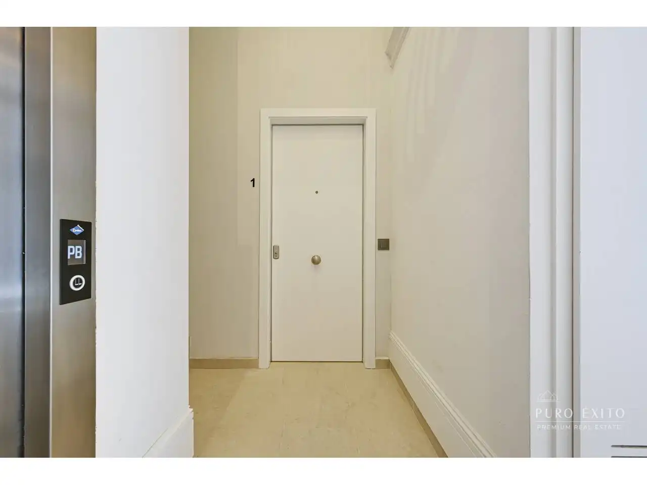 Dúplex en venta en Barcelona con Aire acondicionado, Terraza y Balcón
