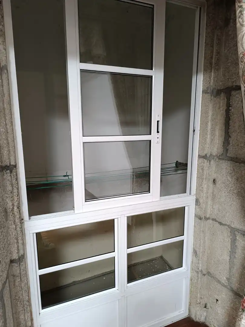 Vista exterior de Piso en venta en Santiago de Compostela  con Calefacción, Amueblado y Balcón