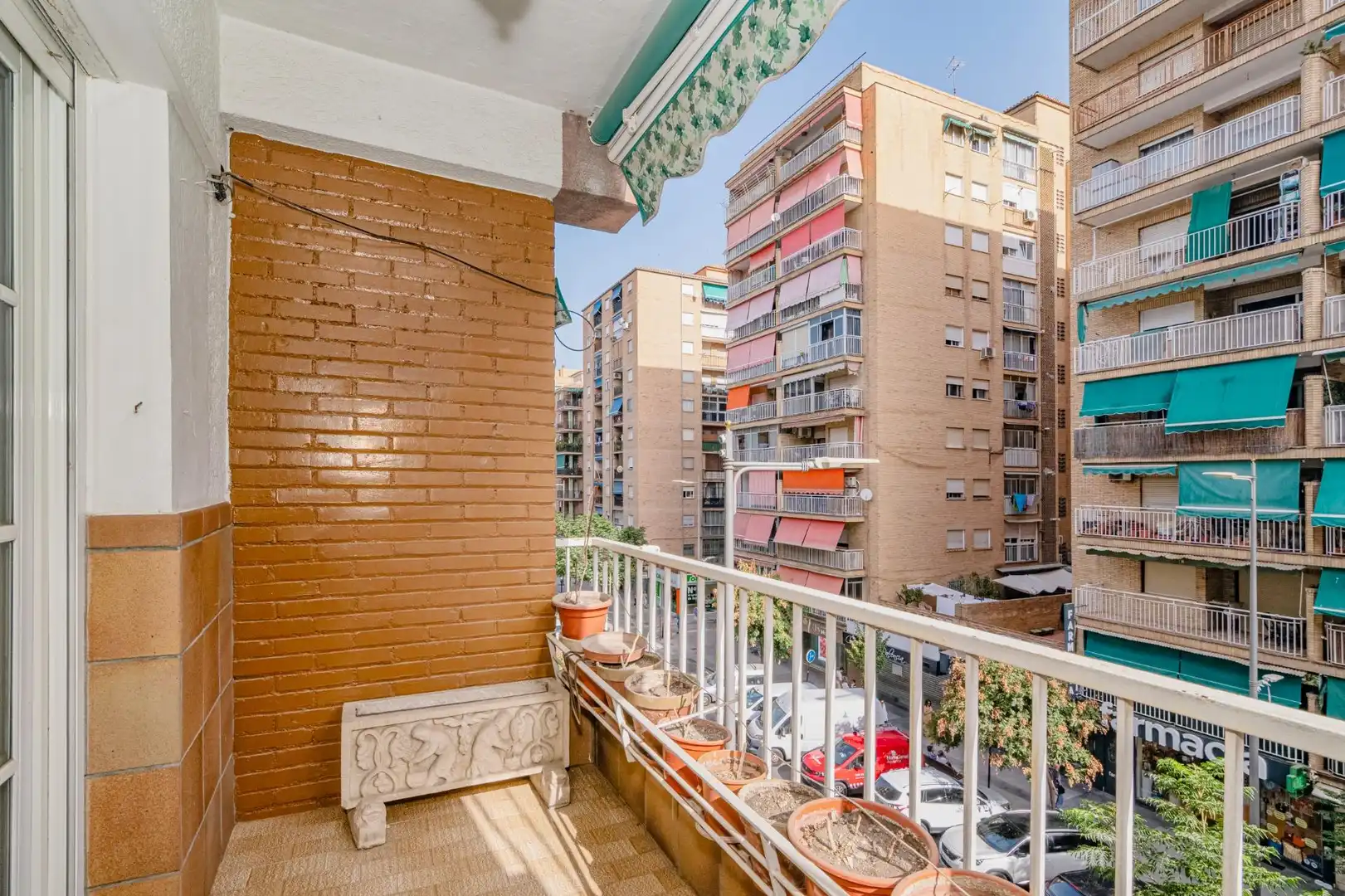 Terraza de Piso en venta en Granada con Balcón