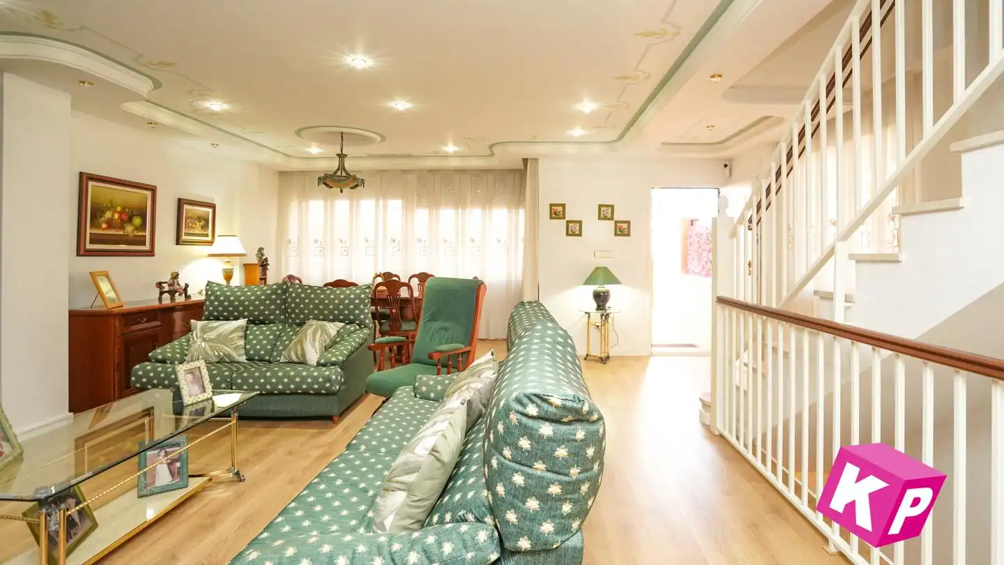 Bungalow con piscina en venta en Calle Juan Gris, imagen 11