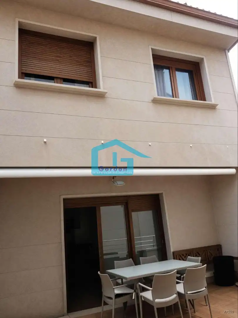 Vista exterior de Casa o chalet en venta en Sanxenxo con Calefacción, Terraza y Trastero