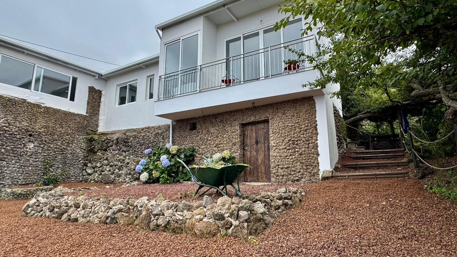 Vista exterior de Casa o xalet en venda en Garachico amb Jardí privat, Parquet i Terrassa