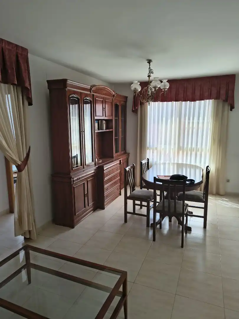 Piso con ascensor en venta en Roquetes