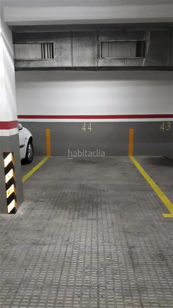 Individuale in vendita a Carrer de Morales 38, imagen 2