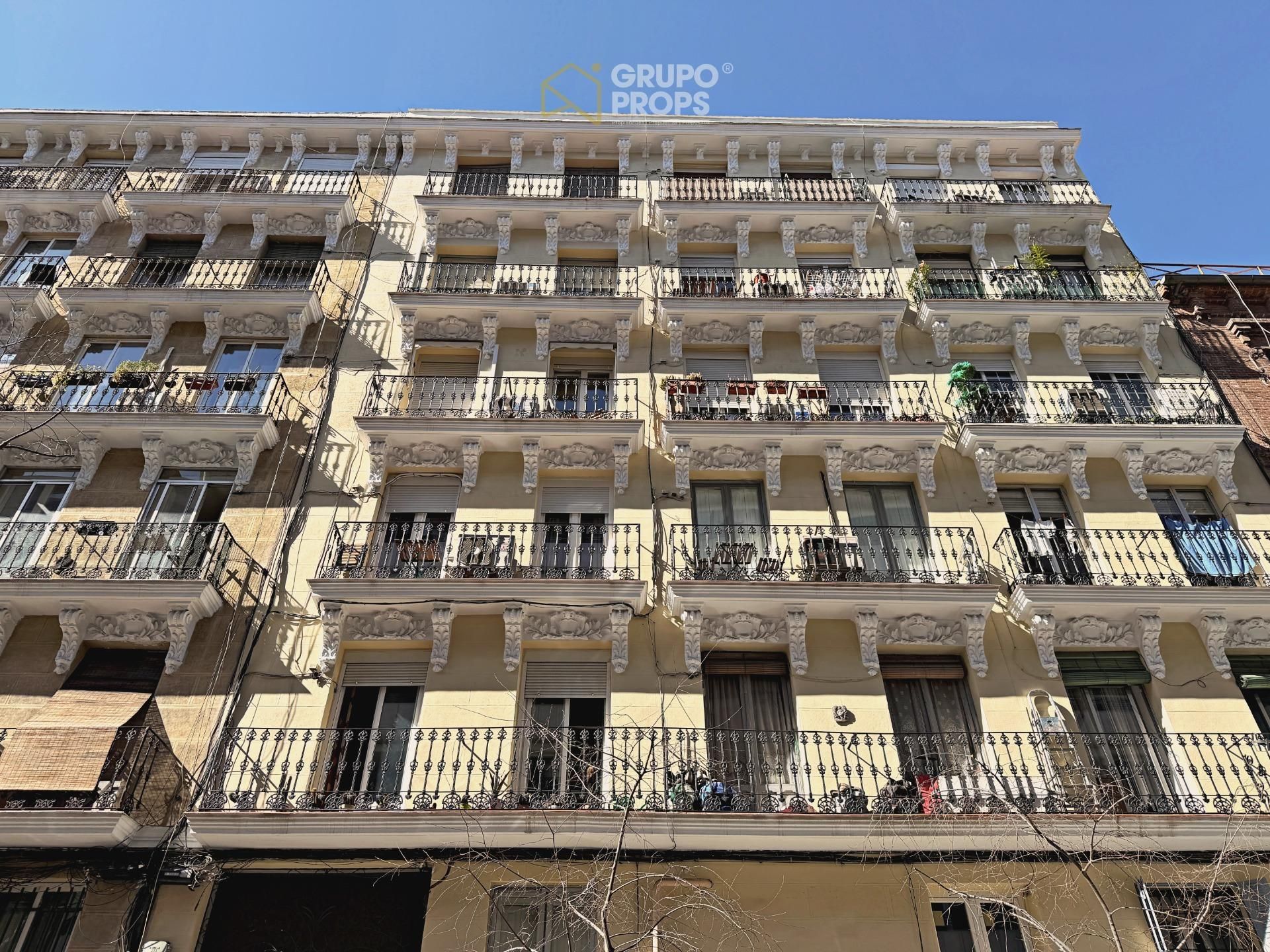 Exterior view of Flat for rent in  Madrid Capital  with Air Conditioner, Private garden and Furnished