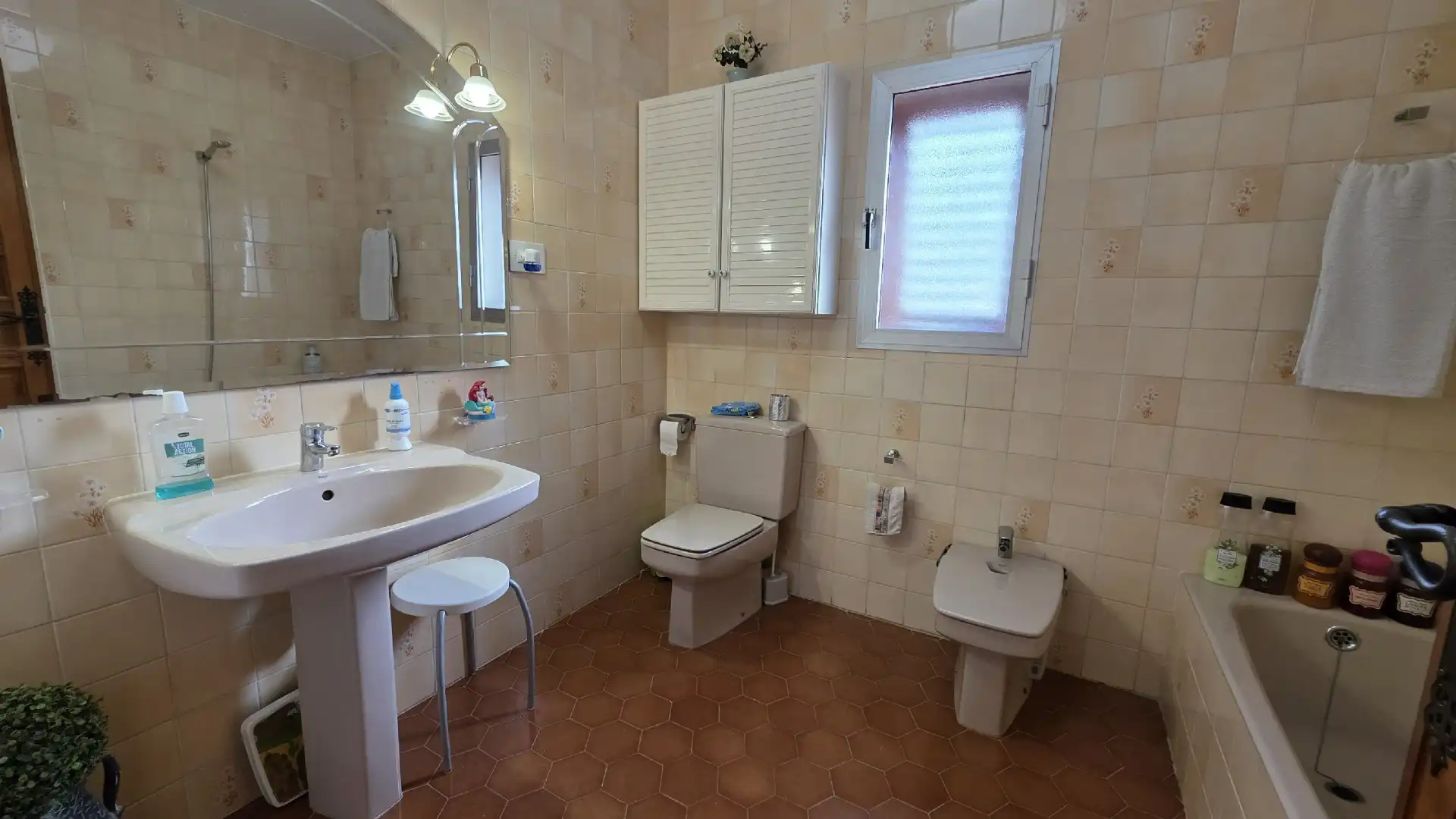Bany de Casa o xalet en venda en Bétera amb Jardí privat, Terrassa i Traster