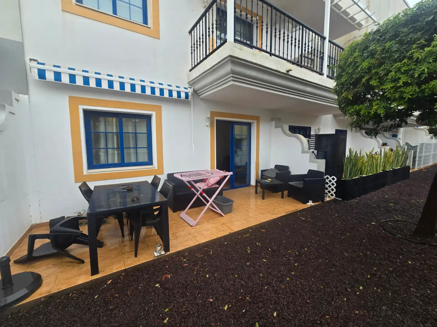 Terrasse von Erdgeschoss zum Verkauf in San Miguel de Abona mit Privatgarten, Möbliert und Ofen