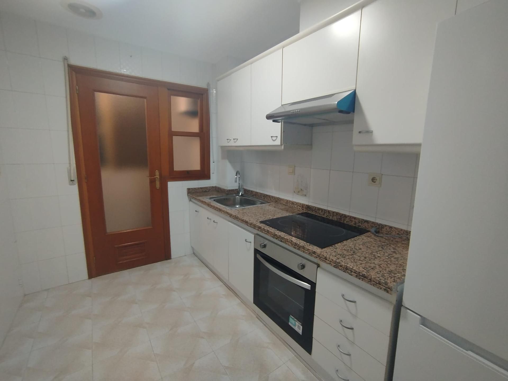 Kitchen of Flat to rent in Elche / Elx  with Balcony