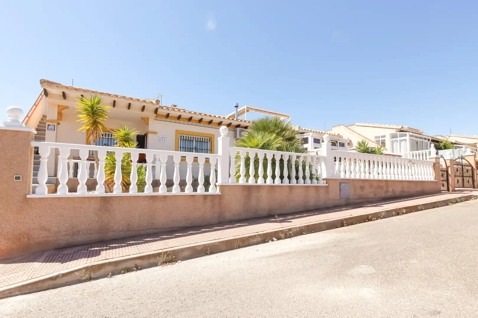 Detached homes for rent in Polígono Filipinas Oeste, Villamartín - Las Filipinas