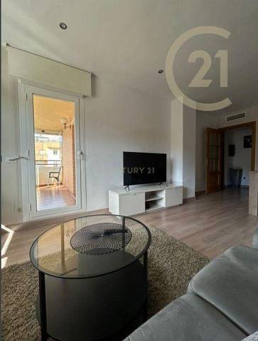 Apartamento en Alquiler en Lora del Río,, 24 en El Pinillo