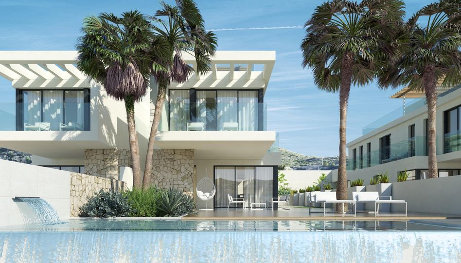 Foto 0 de Villas pareadas de 3 plantas con piscina y vistas al golf en Font del Llop
