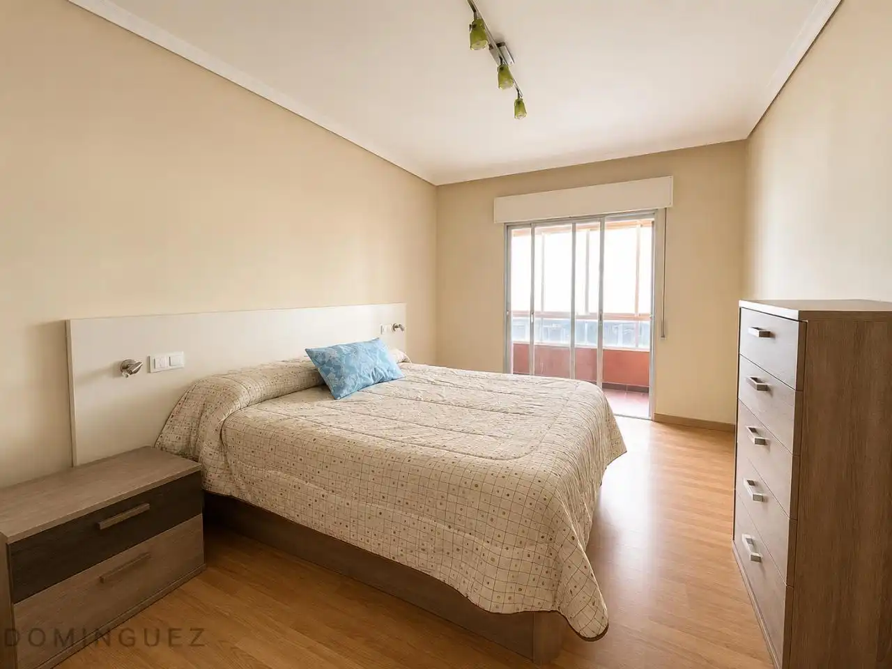 Habitación de Piso en venta en Marín con Calefacción y Trastero