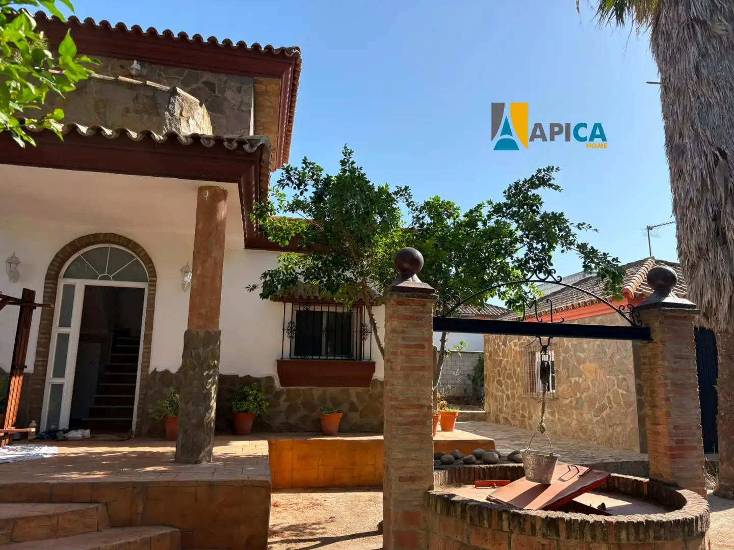 Außenansicht von Haus oder Chalet zum Verkauf in Chiclana de la Frontera mit Terrasse, Abstellraum und Möbliert