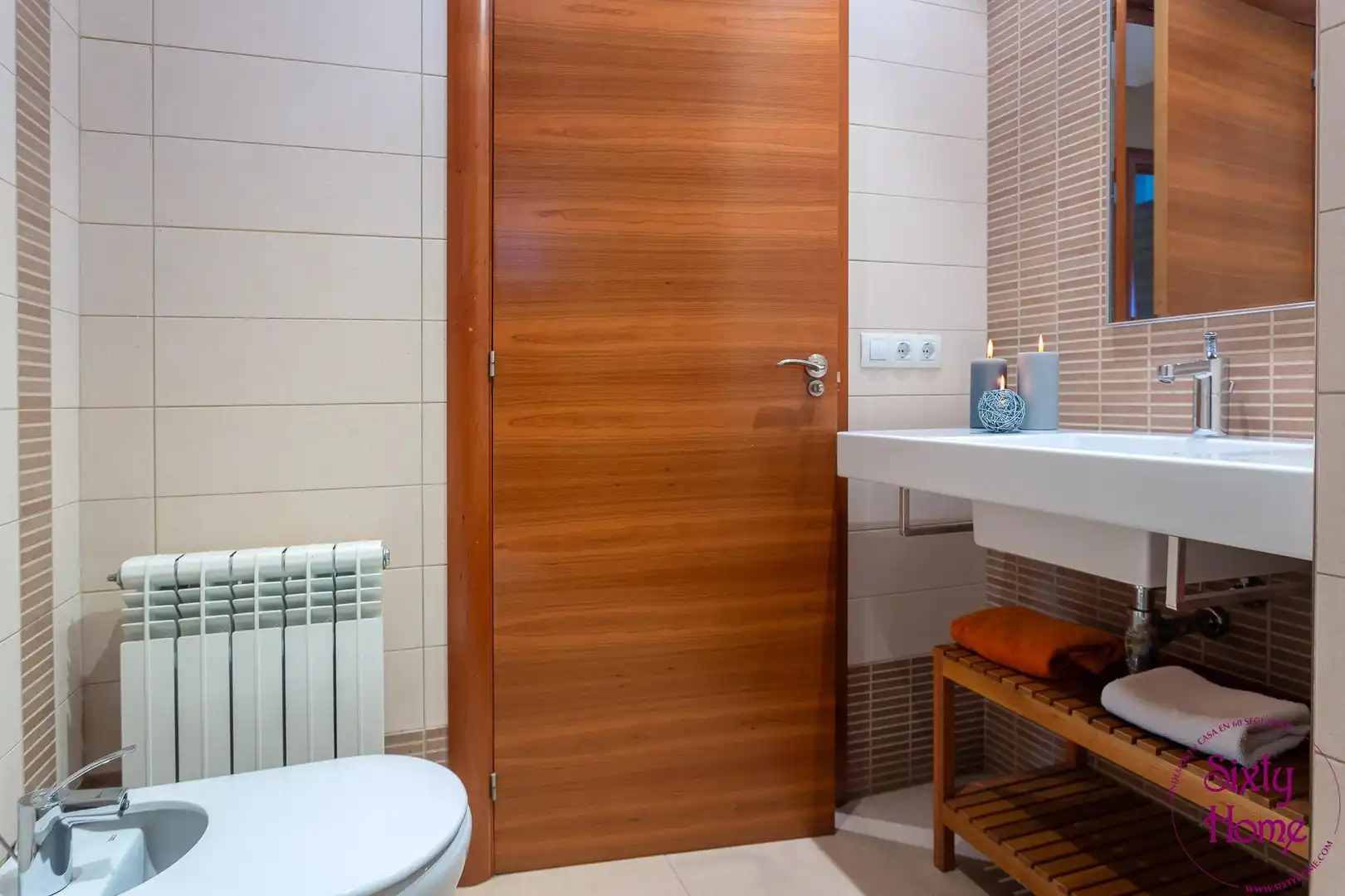 Bathroom of Houses for sale in Zaragoza  with Heating, Private garden and Terrace