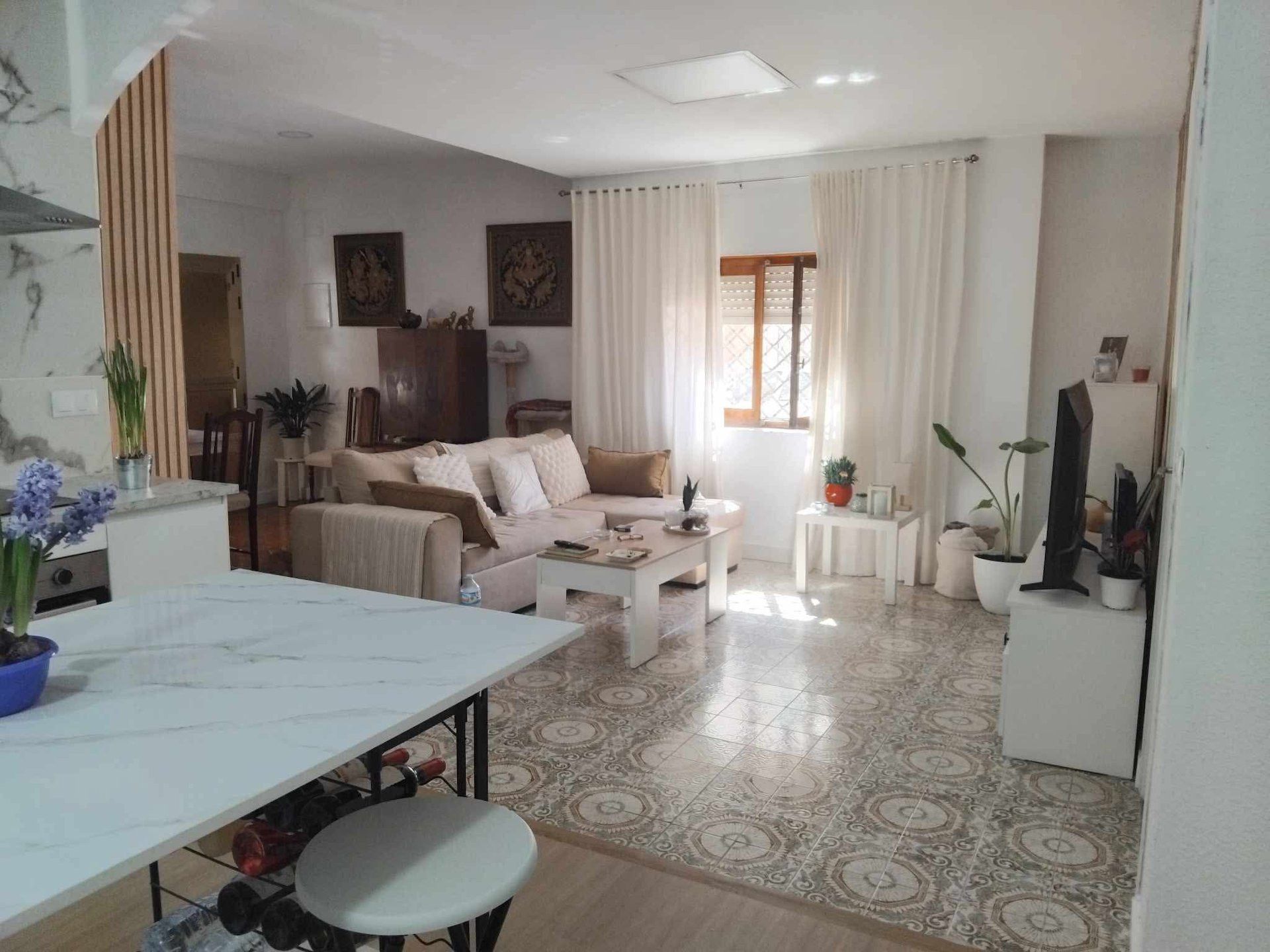 Sala d'estar de Apartament en venda en Villajoyosa / La Vila Joiosa amb Aire condicionat, Terrassa i Moblat