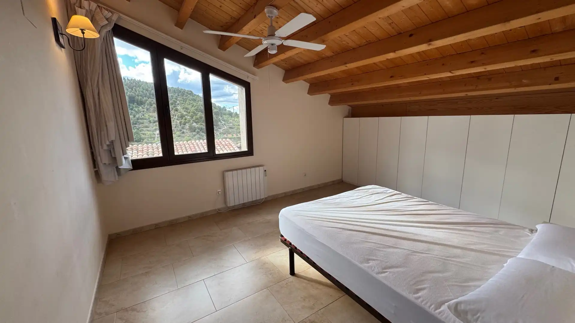 Habitación de Edificio en venta en Fuentespalda