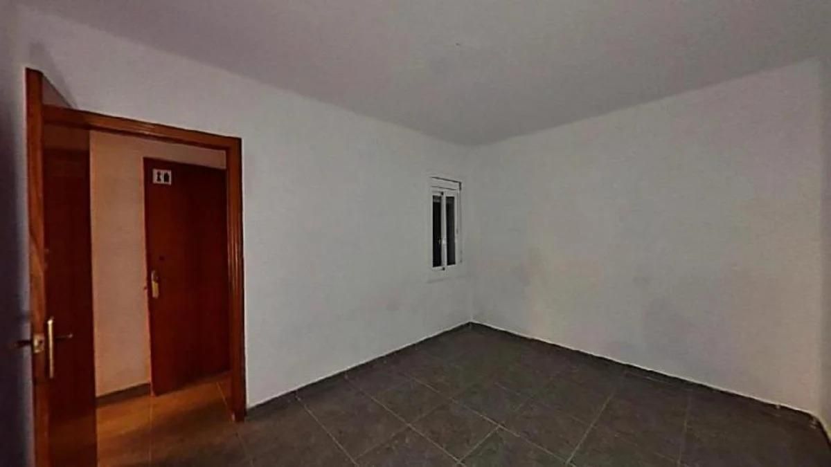 Dormitori de Pis en venda en Terrassa amb Balcó