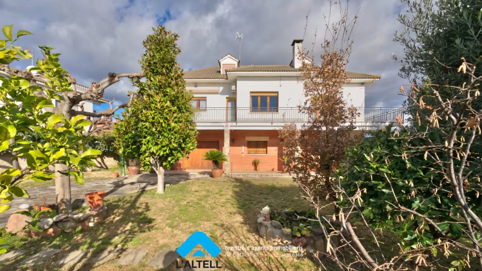 Außenansicht von Haus oder Chalet zum Verkauf in L'Ametlla del Vallès mit Heizung, Privatgarten und Terrasse