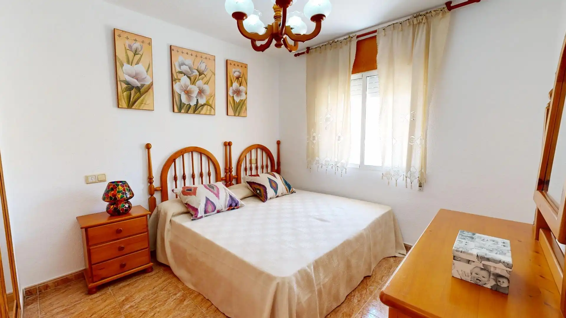 Dormitori de Casa adosada en venda en Torrevieja amb Aire condicionat, Calefacció i Jardí privat